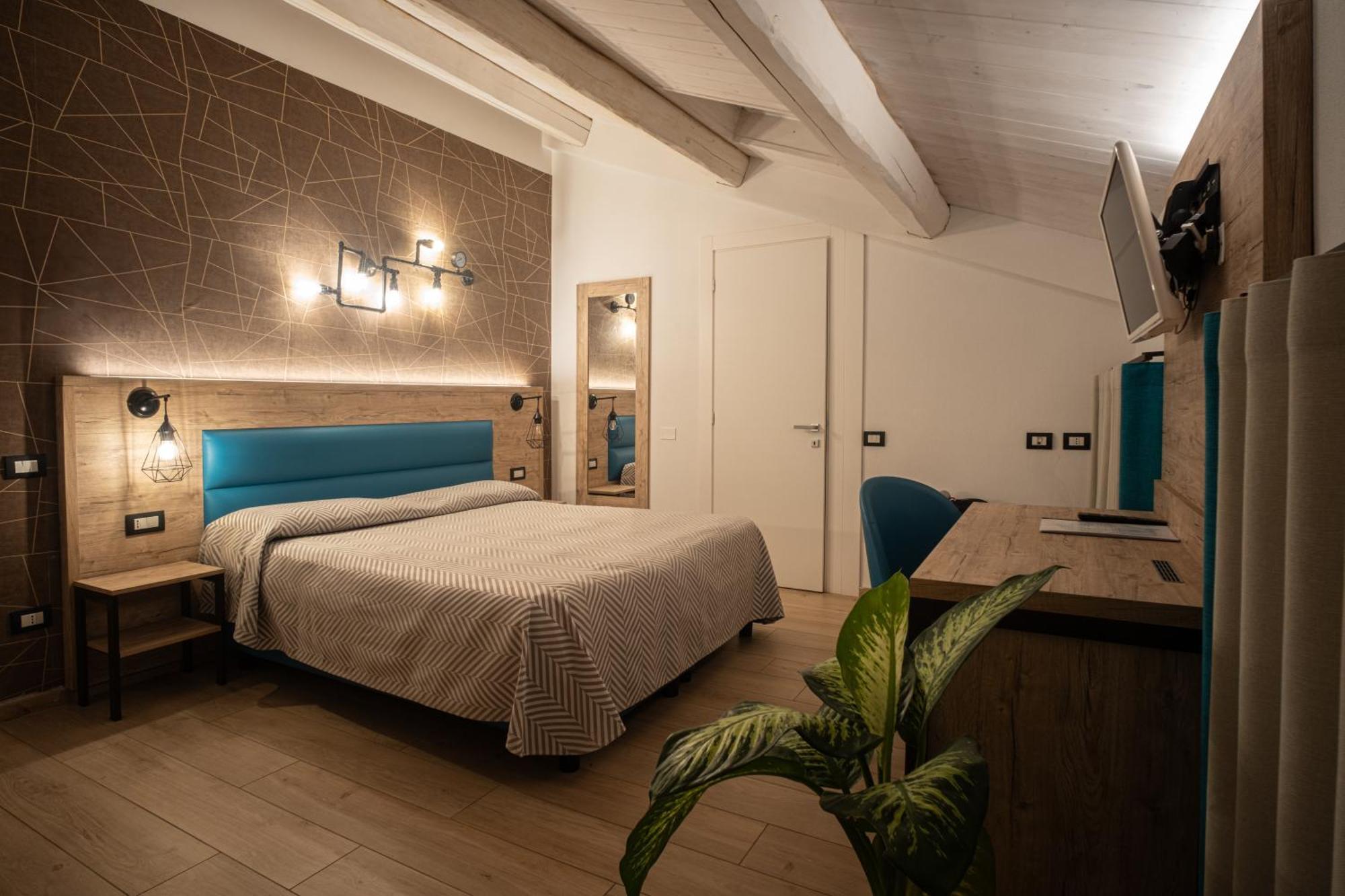 Cuneo Hotel Esterno foto